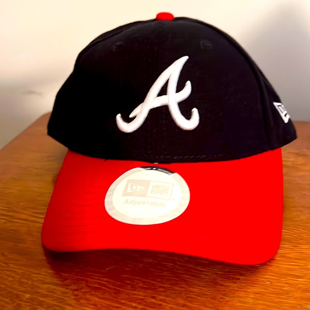 NWOT Era Braves baseball hat, mens